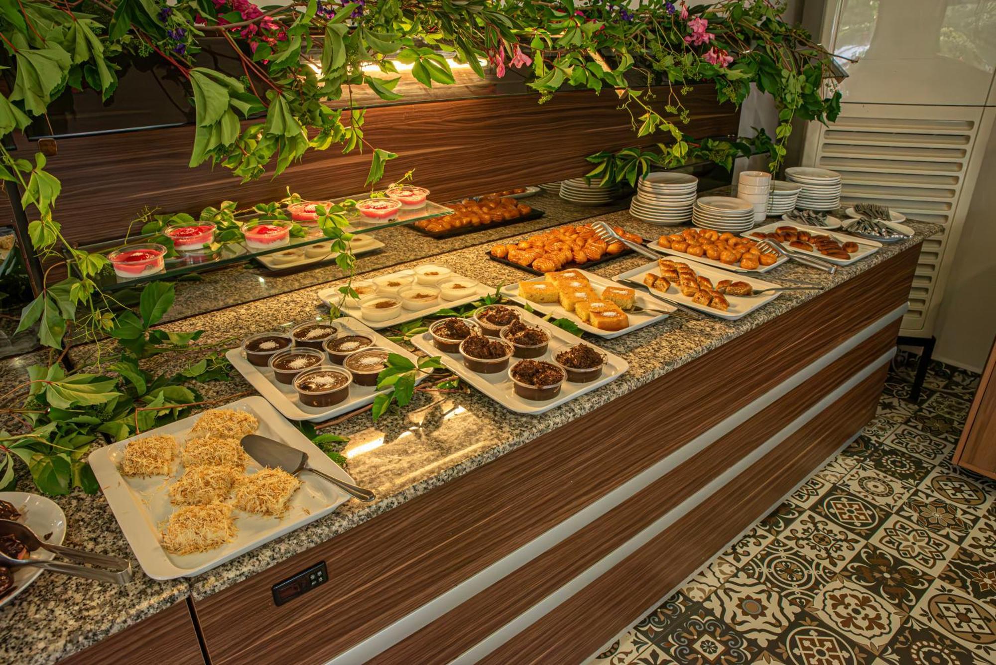 Otel Katre 4*