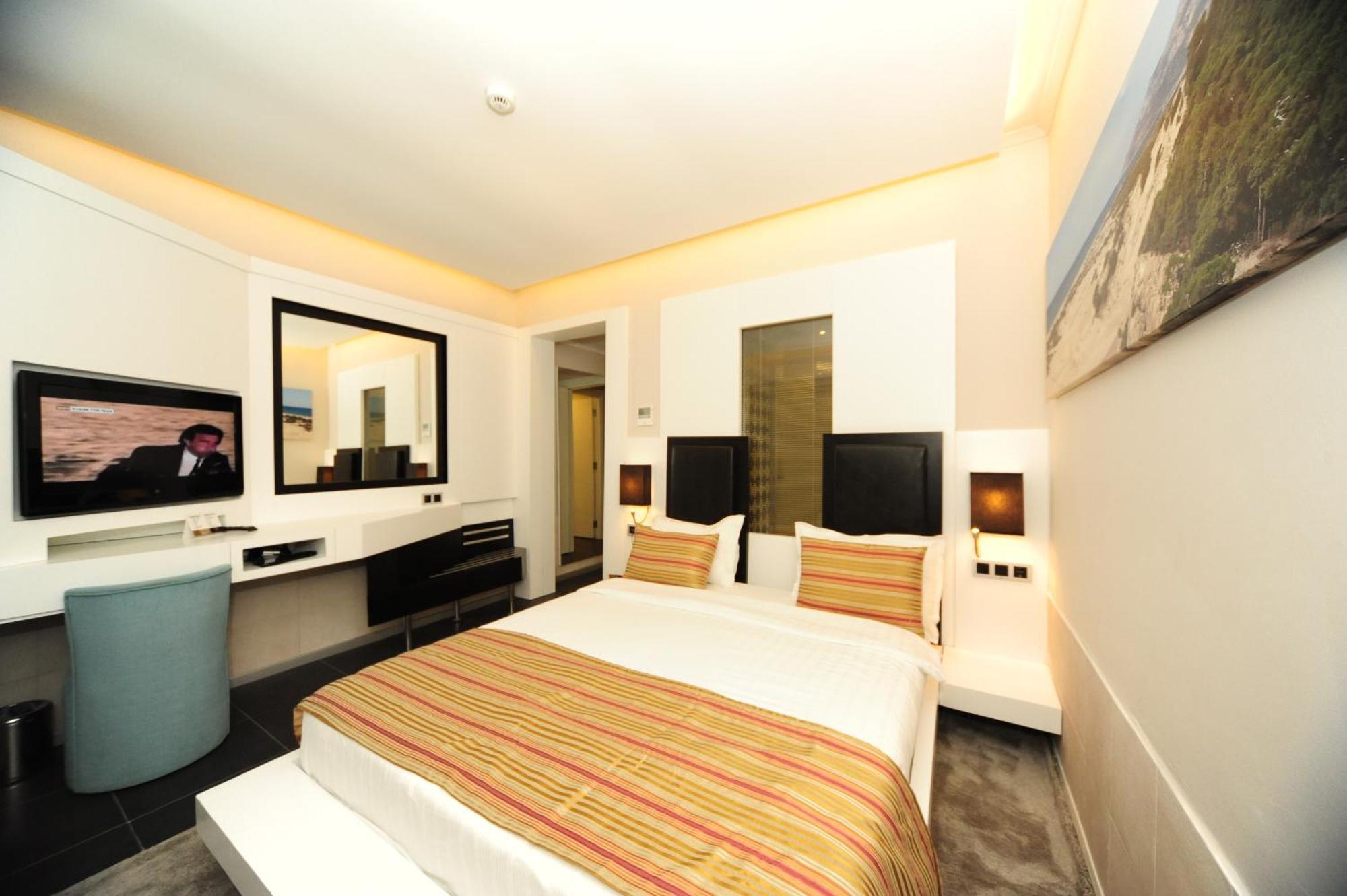Orka Sunlife And Aquapark Hotel 5*