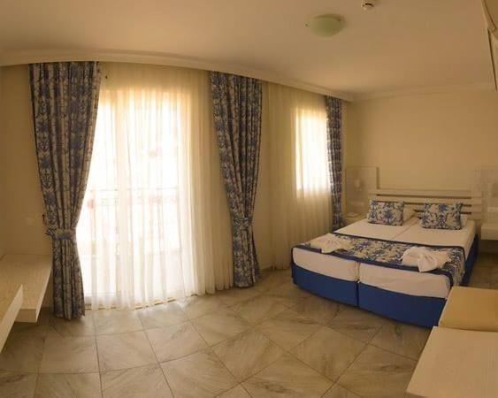 Otel By Z
