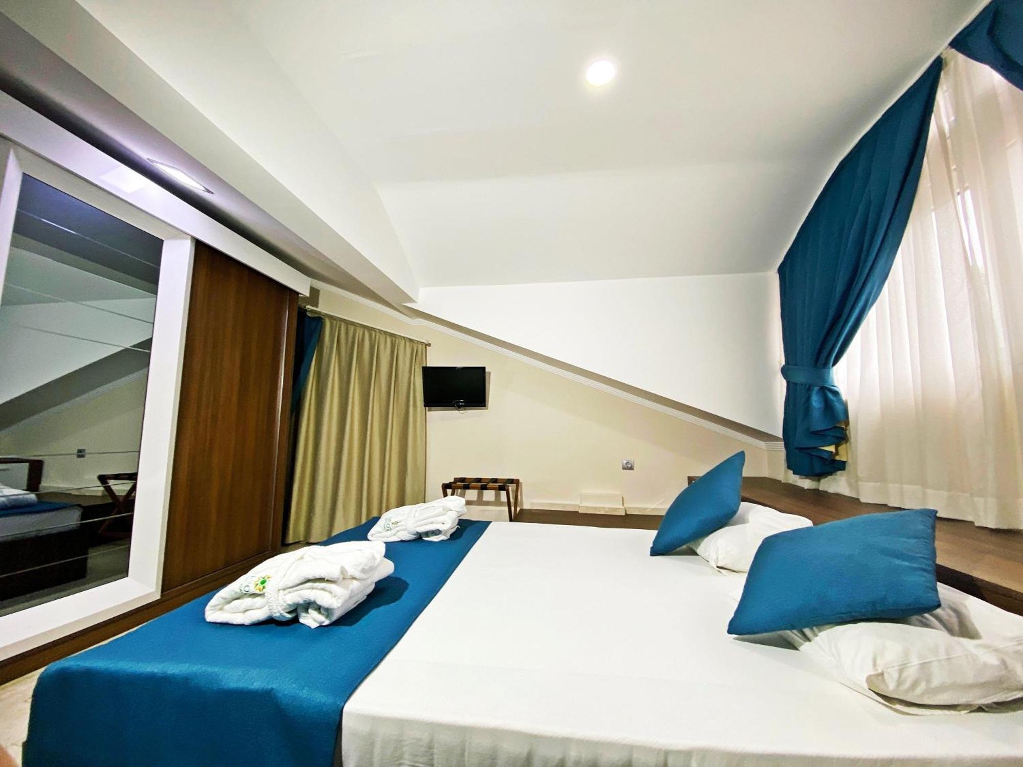 Zehra Hotel 2*