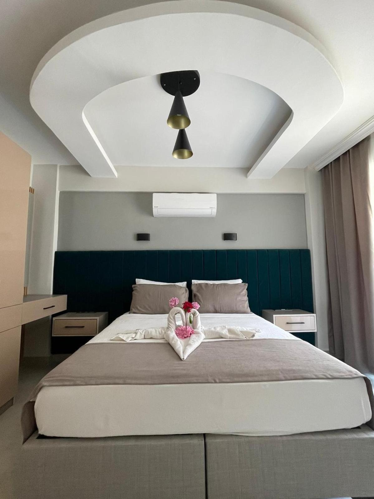 Hayat Aparthotel *