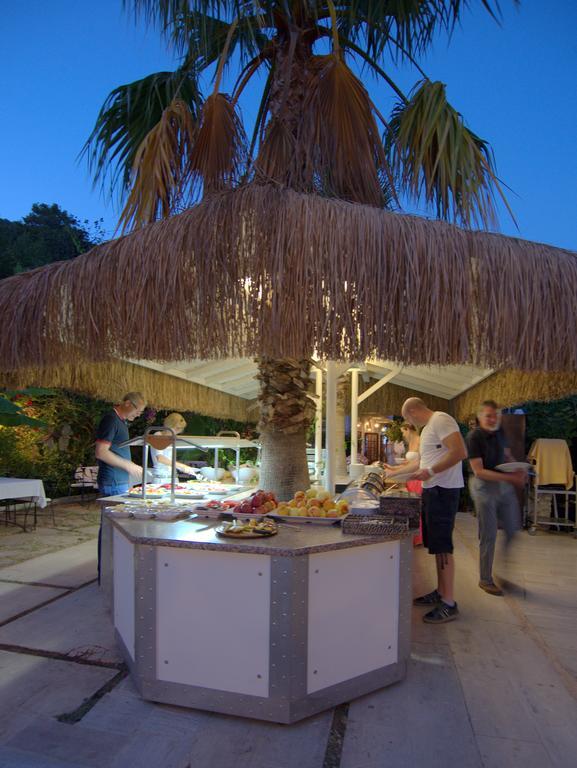 Paradise Garden 3*
