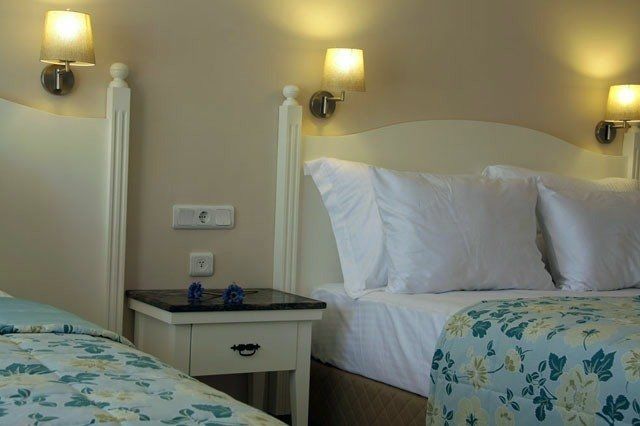Hotel The Blue Lagoon Deluxe 3*