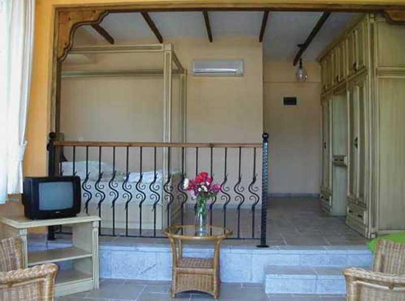 Hotel Olive Tree Studio (adults Only) 4*