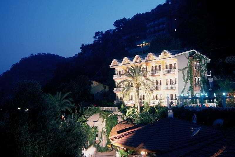 Flamingo 3* Oludeniz