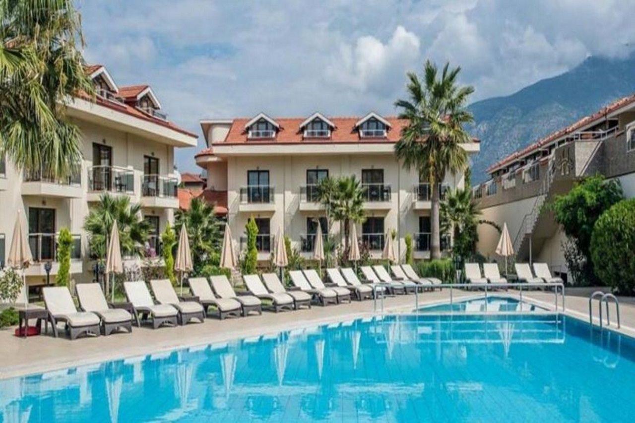Hotel Deluxe 4*