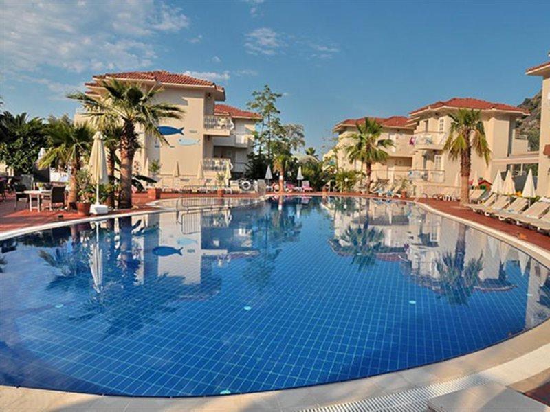 Hotel The Blue Lagoon Deluxe 3*