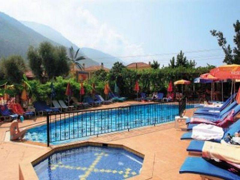 Magic Tulip Hotel 3*