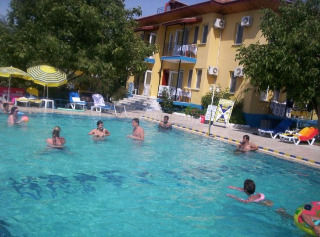 Happy Nur Hotel 3*