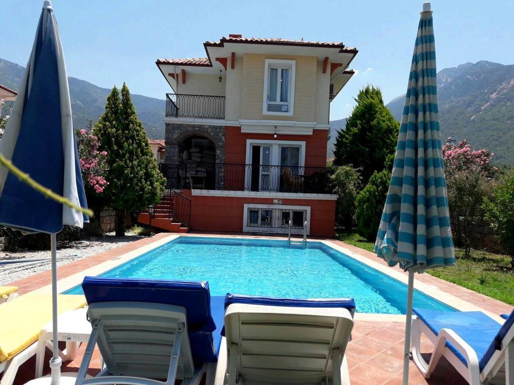 Dolphin Ovacik Villa *