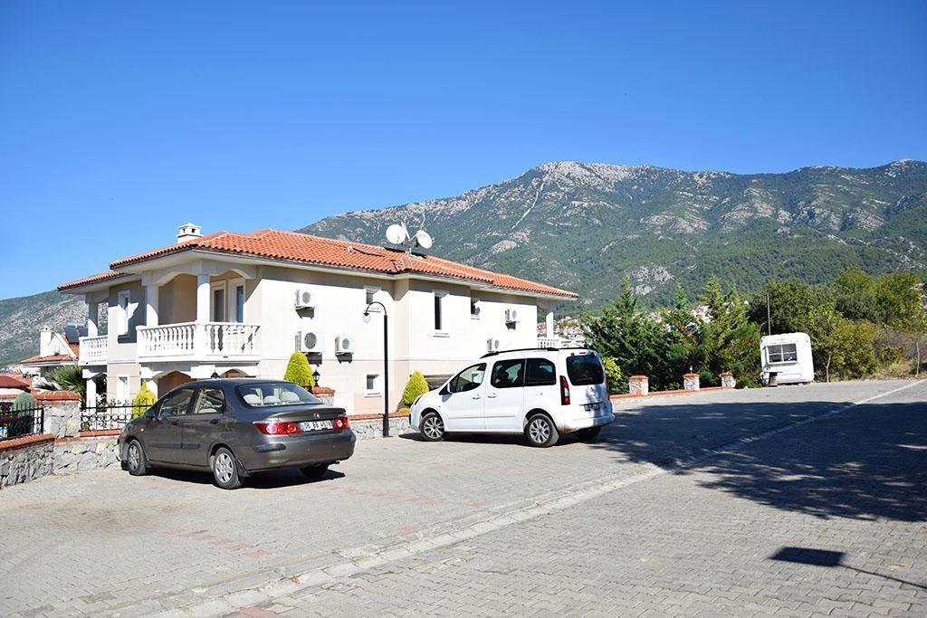 Thera 22 Apartment