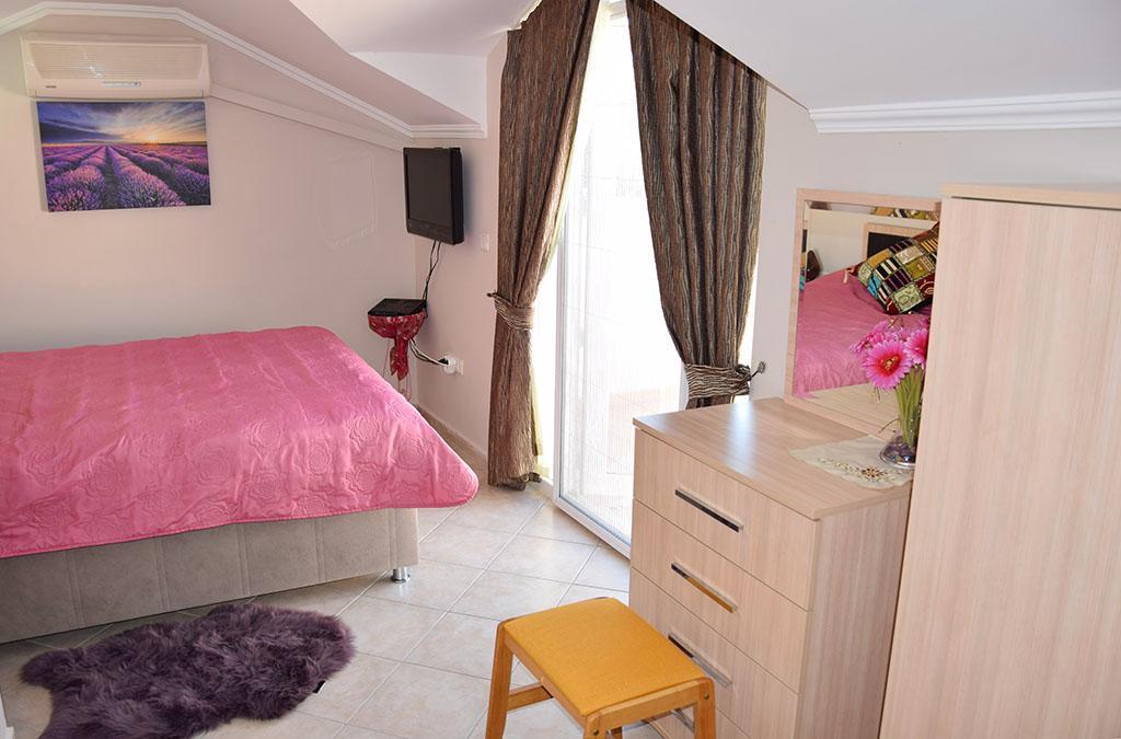 Thera 22 Apartment