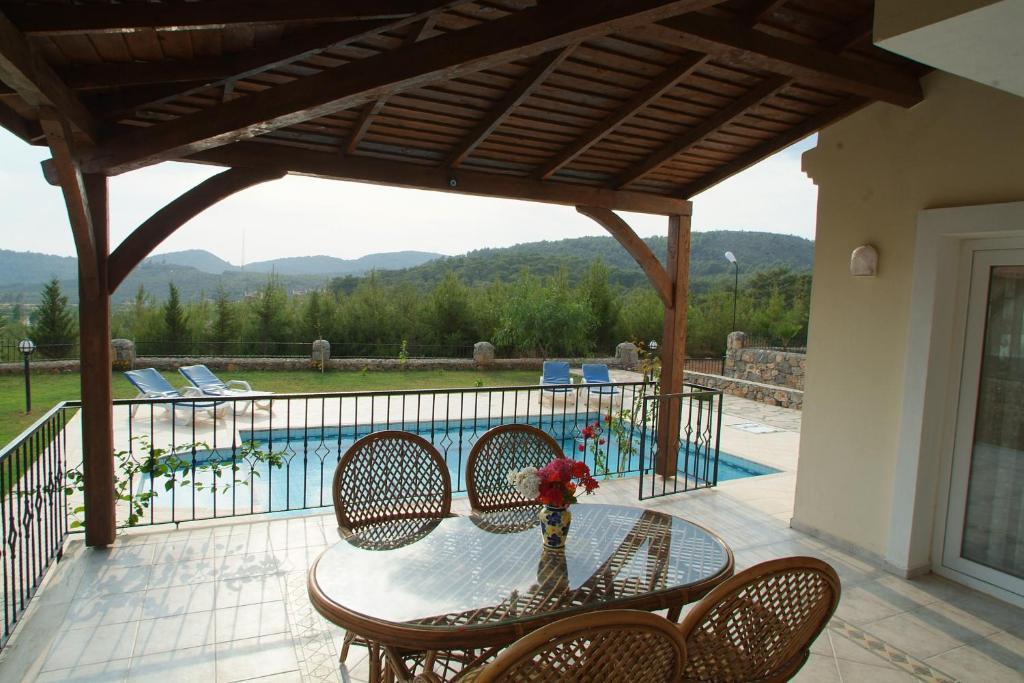 Sea Breeze Hotel&apartments Hotel 4*