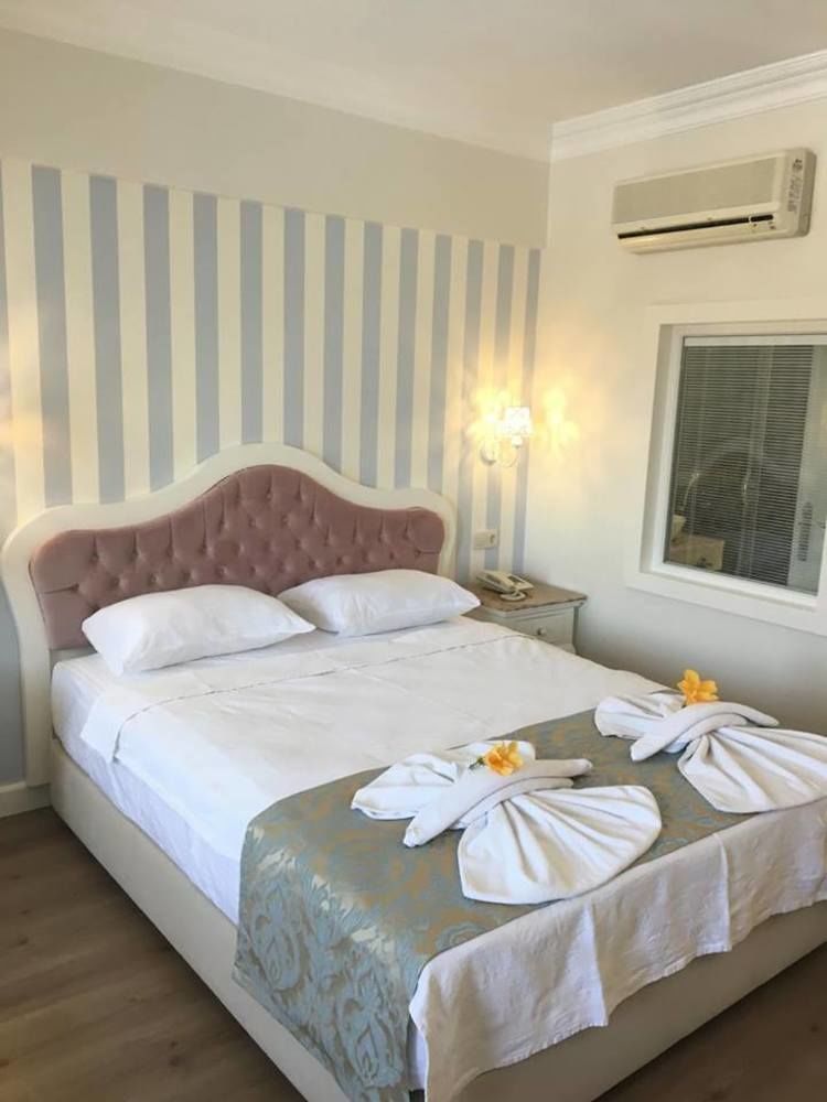 Blue Star Otel