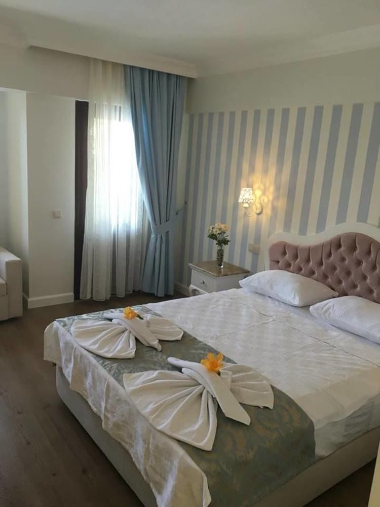 Blue Star Otel