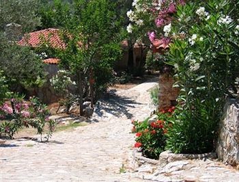 Ocakkoey Village Hotel 2*