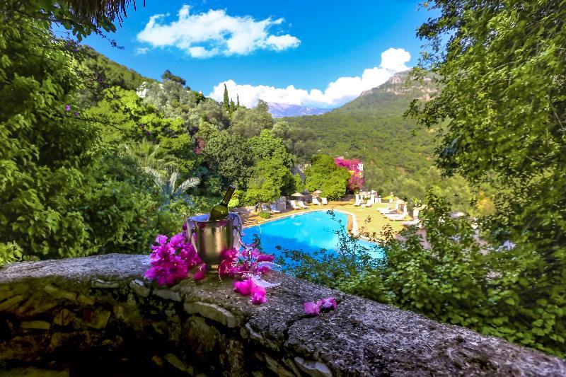 Hotel Paradise Garden 3*