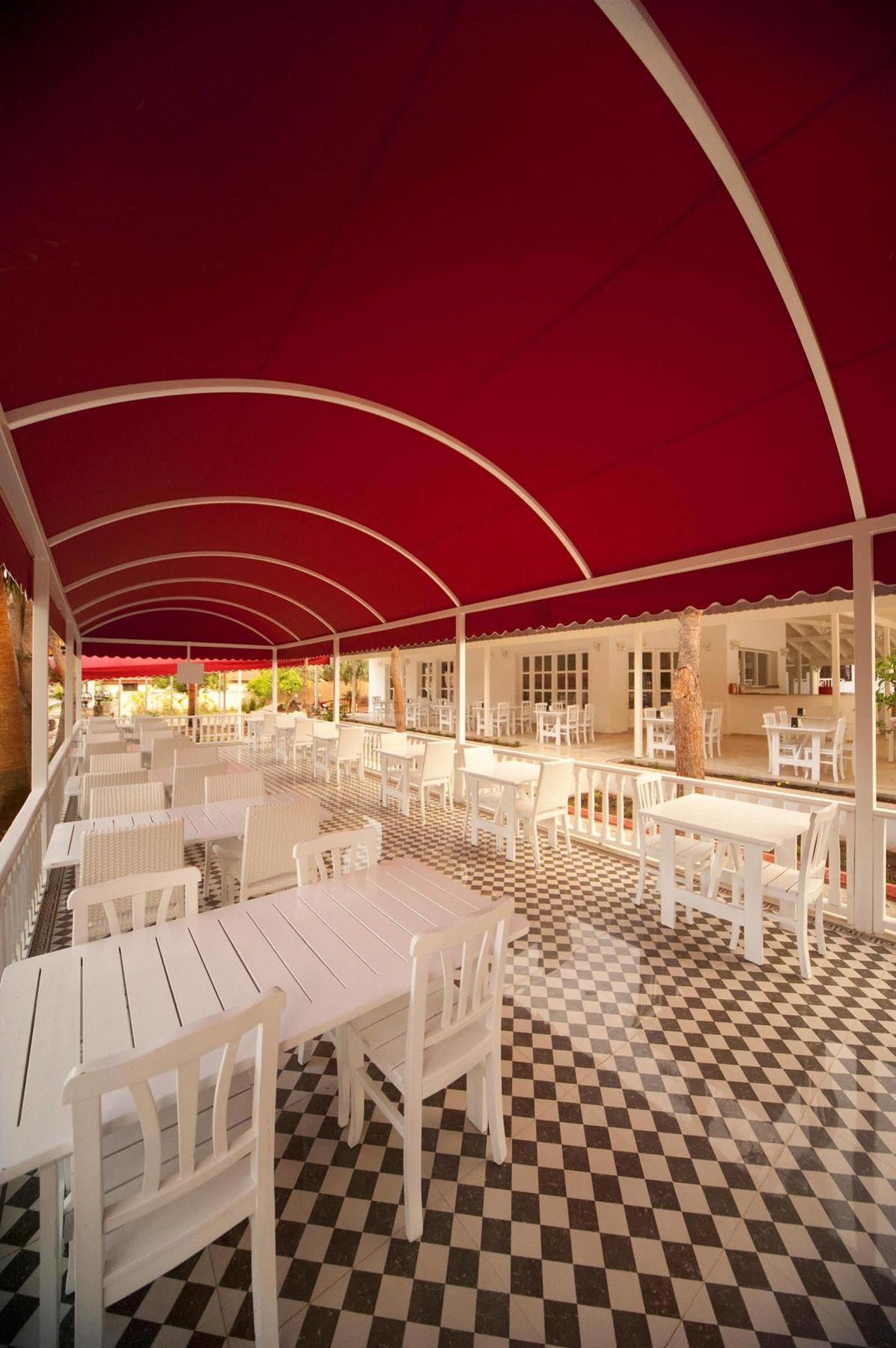 White Otel 3*