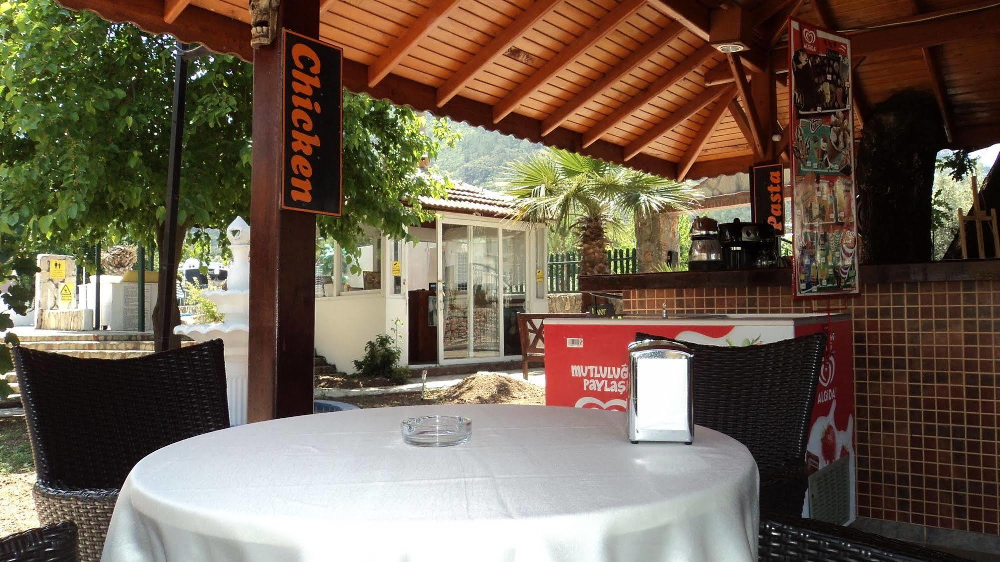 Club La Perla Hotel