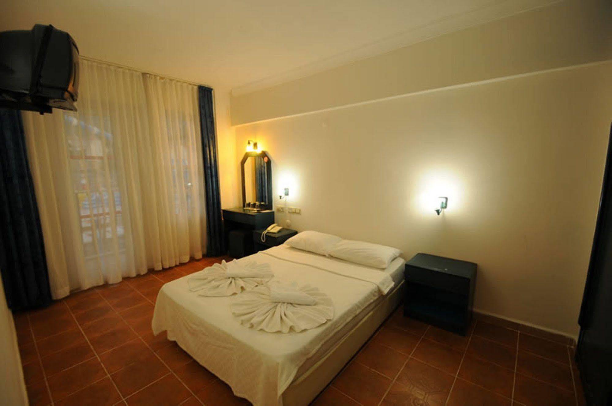 The Grand Ucel Hotel
