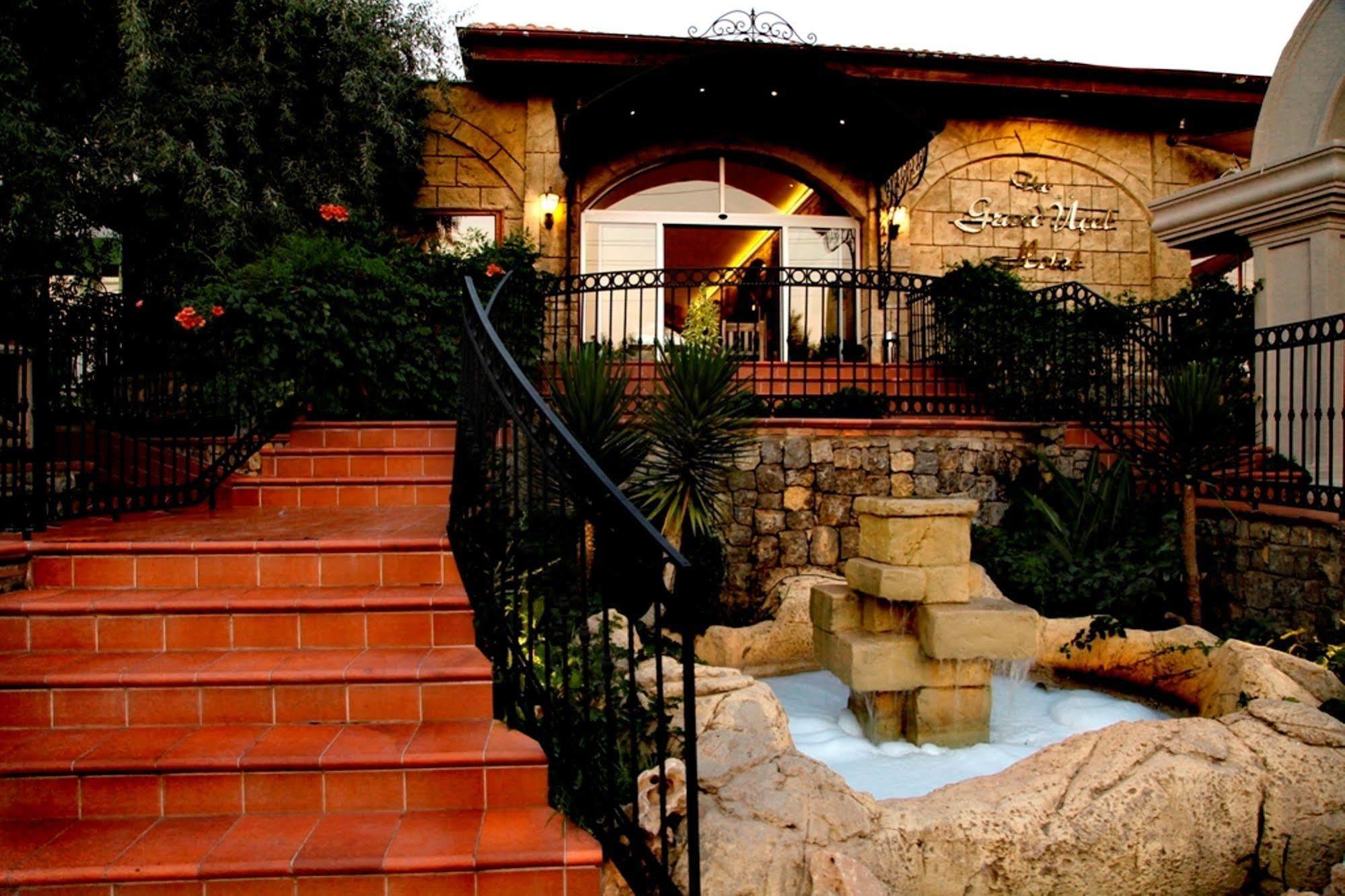 The Grand Ucel Hotel 4*