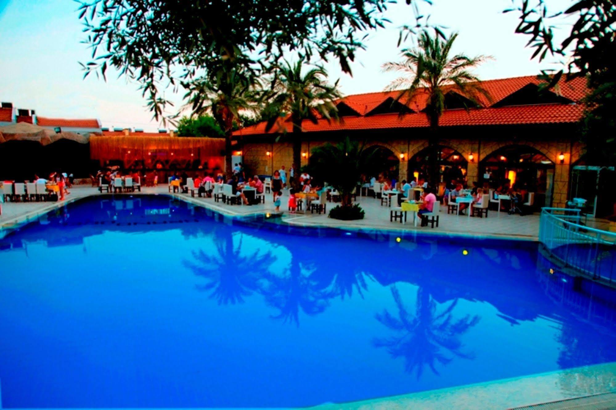 The Grand Ucel Hotel