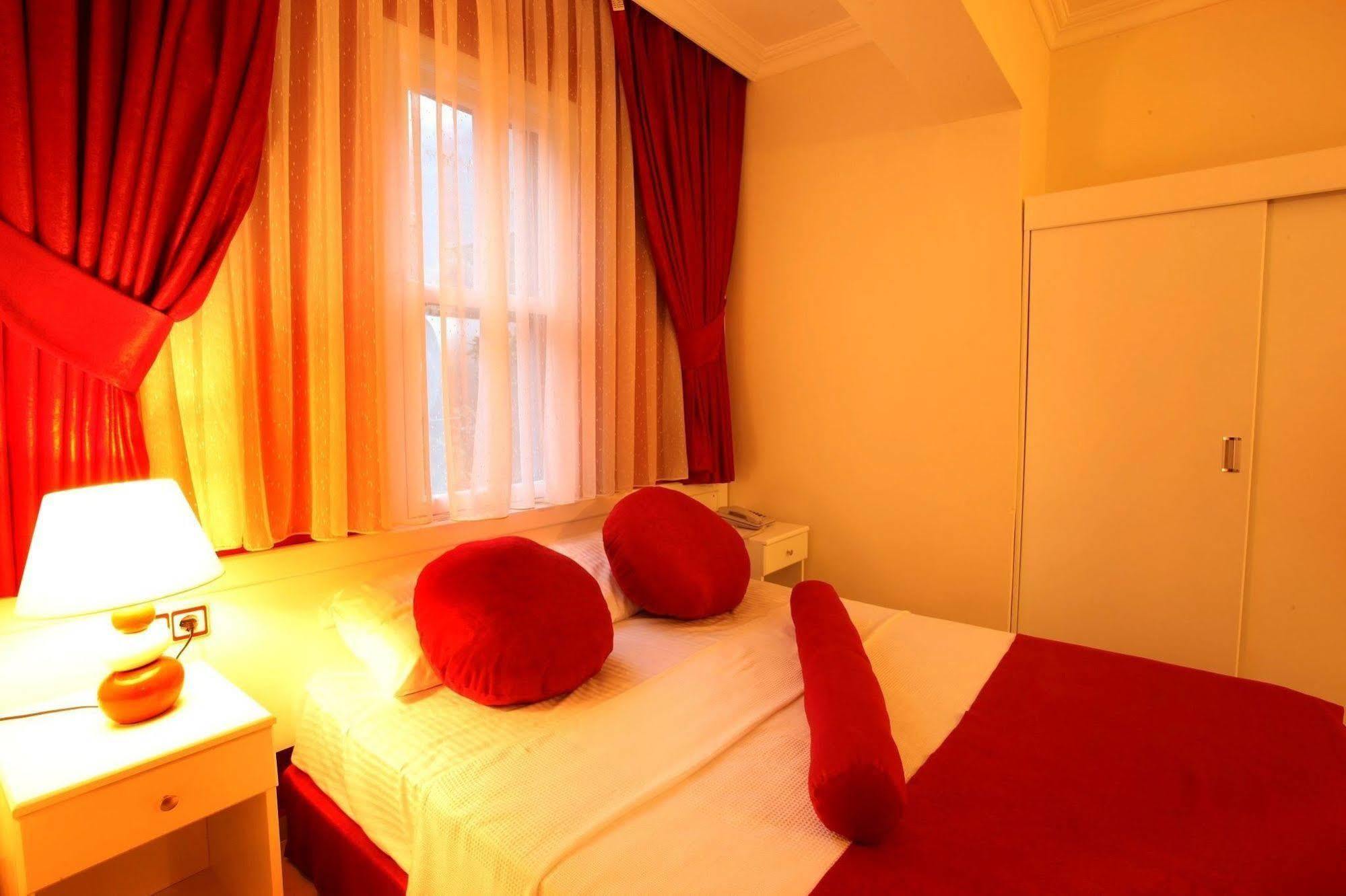 Destina Otel 3*