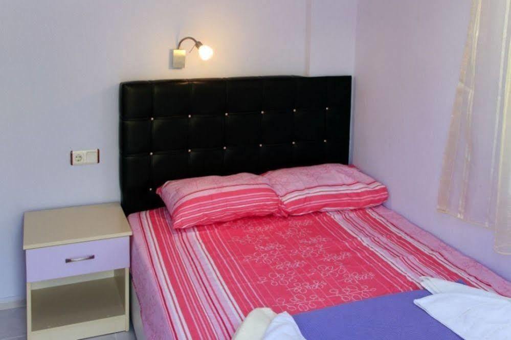 Grand World Hotel 2*