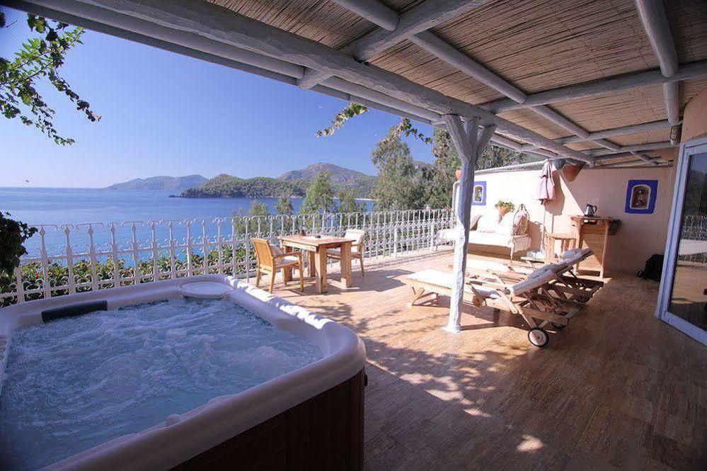 Beyaz Yunus - Adult Only 3*