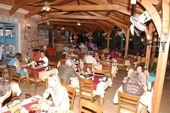 Montebello Deluxe Hotel 3*