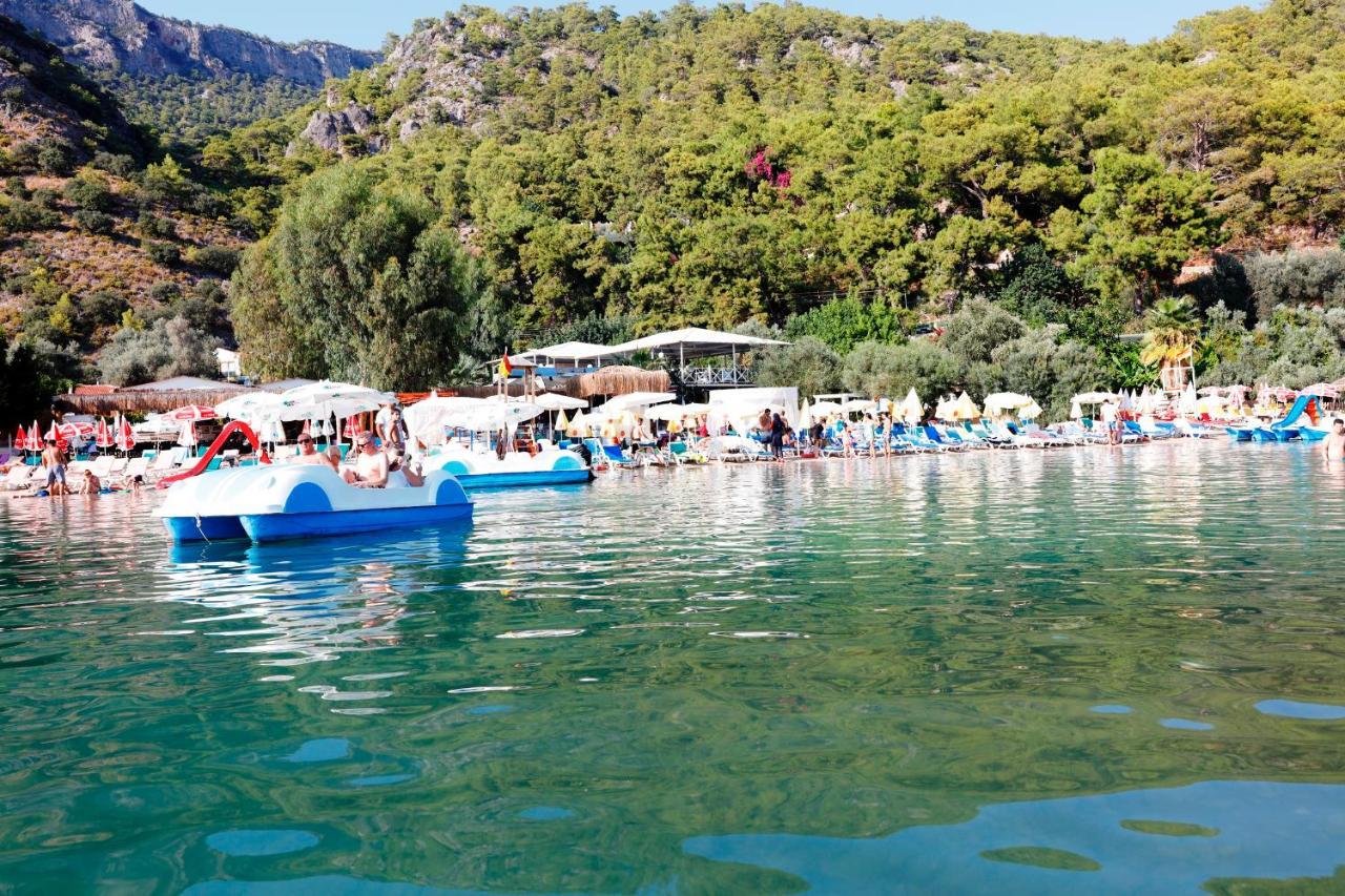 Golden Club & Caravan Holidays 3*