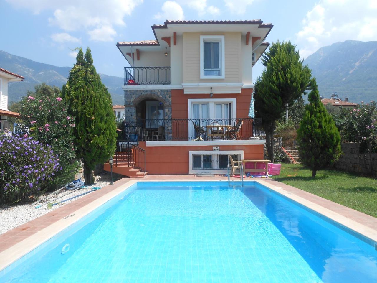 Dolphin Ovacik Villa