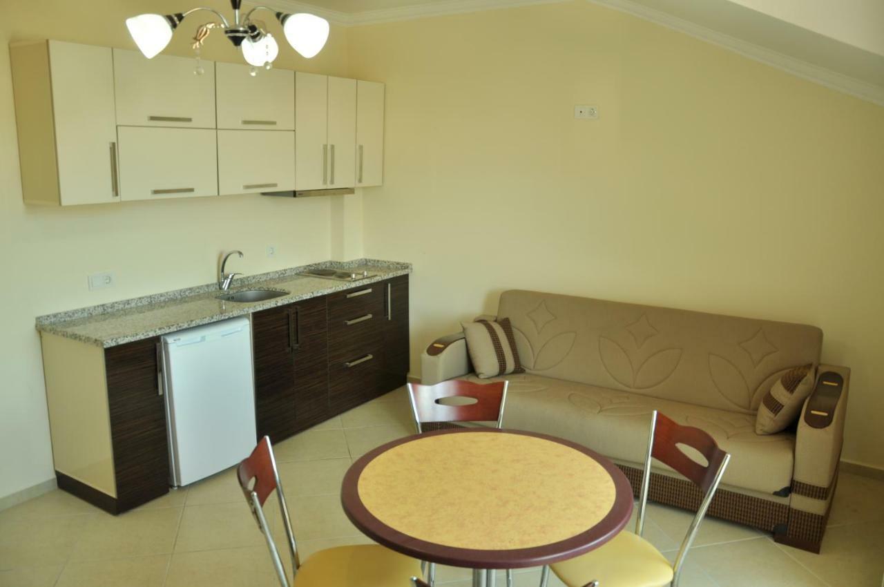 Aparthotel Gurol Apart 3*