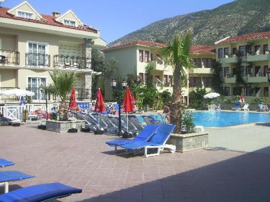 Celay Hotel 3*