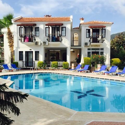 Bed & Breakfast Bronze 3*