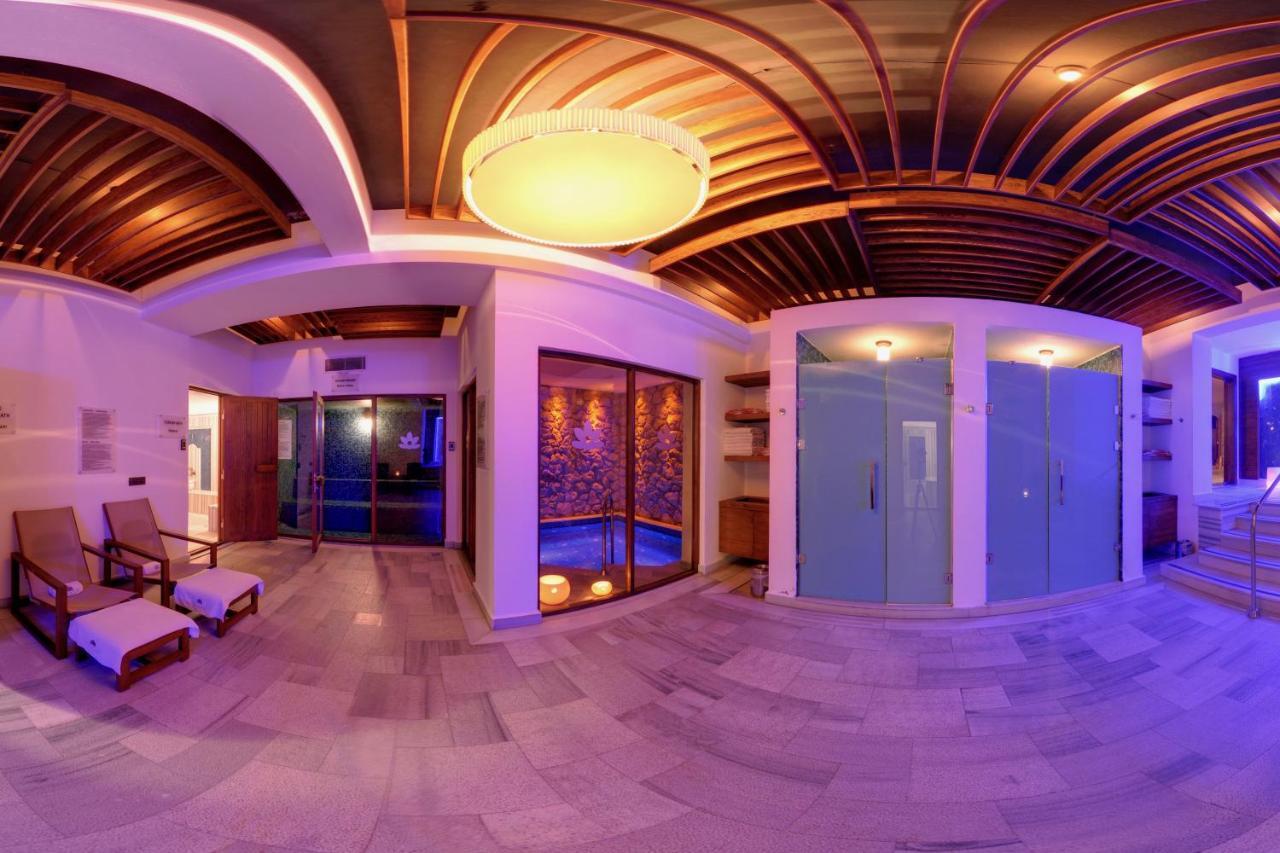 Montana Pine Resort 4*