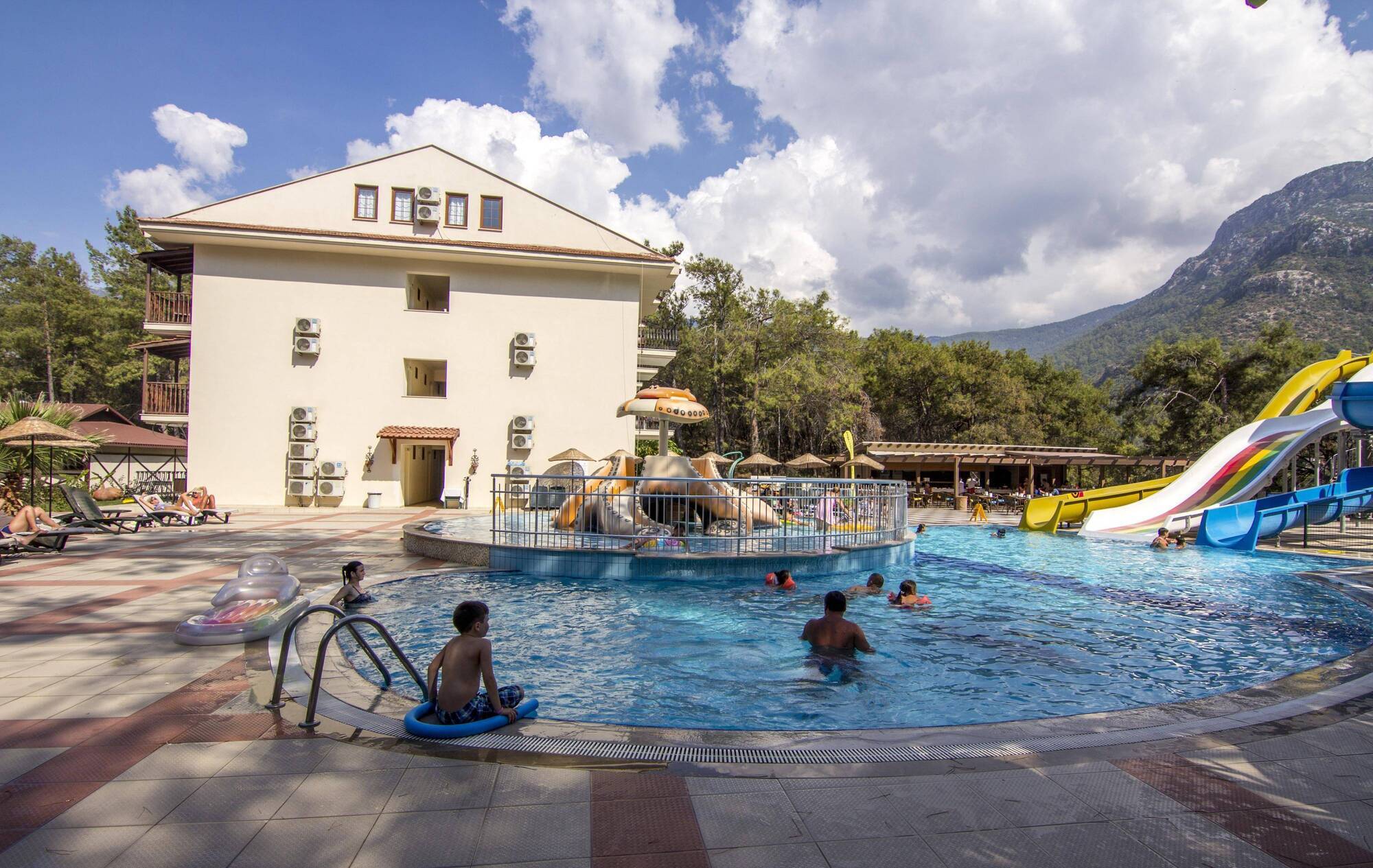 Telmessos Neva 3* Oludeniz