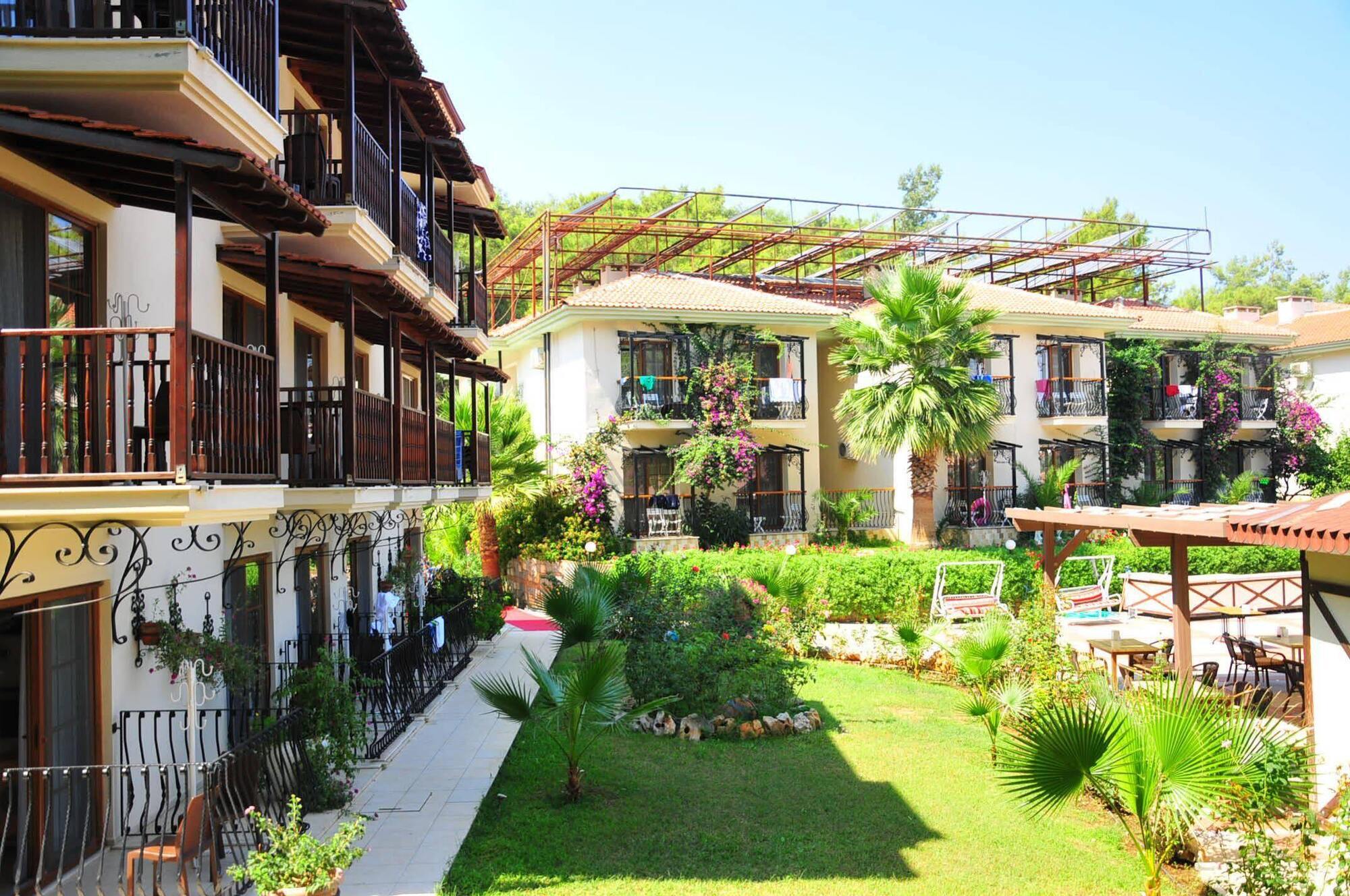Hotel Telmessos Neva 3*