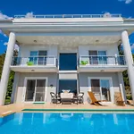 Milez Sultan Luxury Villa By Solo Villa