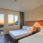 Manaspark Deluxe Hotel