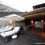 Manaspark Deluxe Hotel
