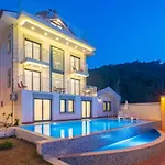 Monastery Suites Hotel (Adults Only)