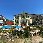 ölüdeniz moonstar