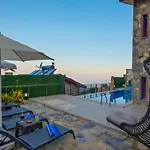Villa Vaveyla