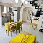 3 Bedrooms Apartment In Oeluedeniz, Ovacik