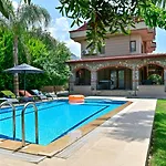 İstanbul - 3 Bedroom Holiday Villa in Hisaronu