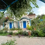 Sunmed Lodge