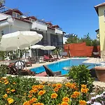 ölüdeniz moonstar