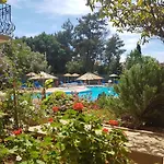 Tunacan Hotel