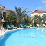 Gondol Apartments